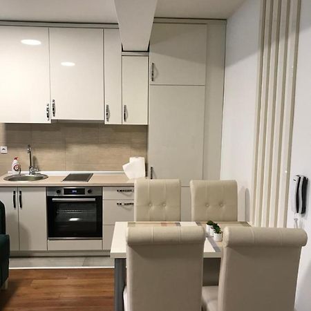 Green Apartment Novi Pazar Exterior photo